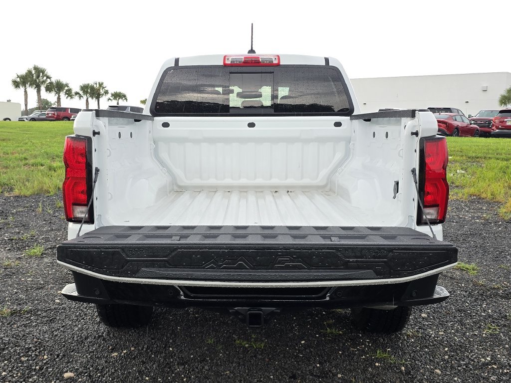 Used 2024 Chevrolet Colorado Z71 w/ Z71 Convenience Package 2 AWD/4WD image 14