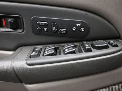 Used 2003 Chevrolet Tahoe Z71 AWD/4WD image 17