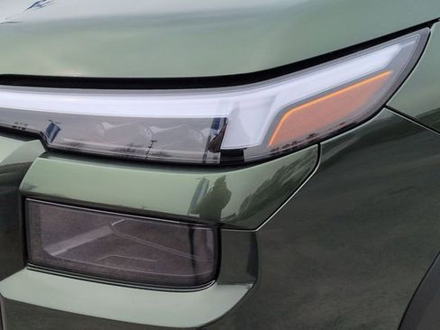 New 2026 Subaru Outback Limited image 9