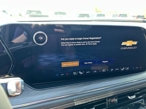 New 2026 Chevrolet Suburban Premier AWD/4WD image 28
