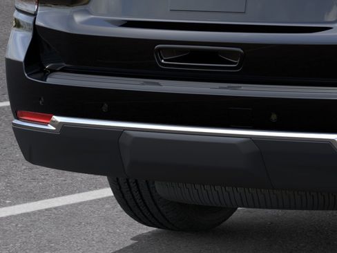 New 2026 Chevrolet Suburban LS w/ LS Custom Edition AWD/4WD image 38