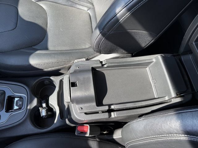 Used 2020 Jeep Cherokee Limited AWD/4WD image 30