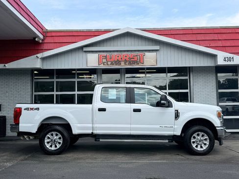 Used 2022 Ford F350 XL w/ STX Appearance Package AWD/4WD image 2