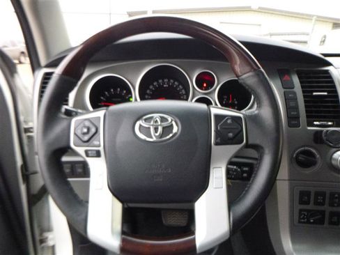 Used 2014 Toyota Sequoia Platinum image 13