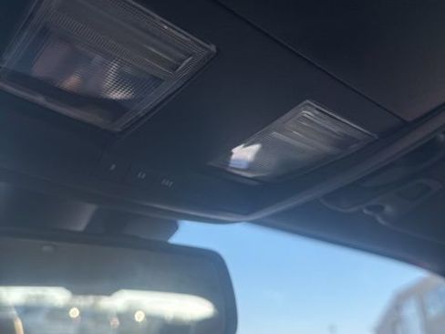 Used 2015 Dodge Challenger SRT Hellcat image 22