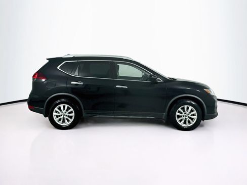 Used 2019 Nissan Rogue S w/ Special Edition Package FWD image 9