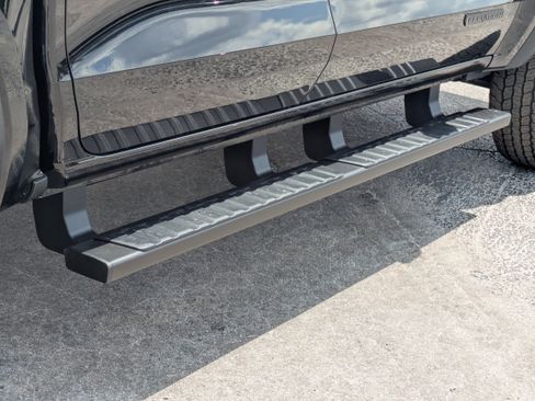 New 2026 GMC Canyon Elevation RWD image 13