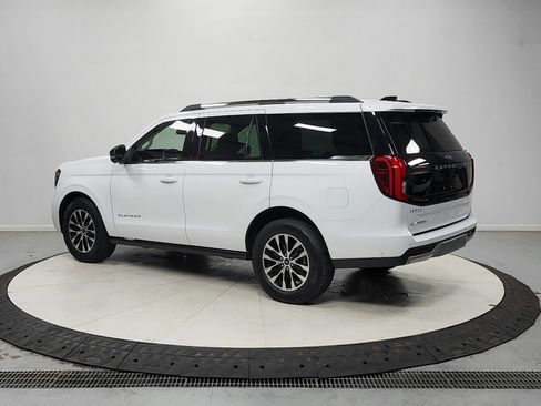 Used 2025 Ford Expedition Platinum AWD/4WD image 6