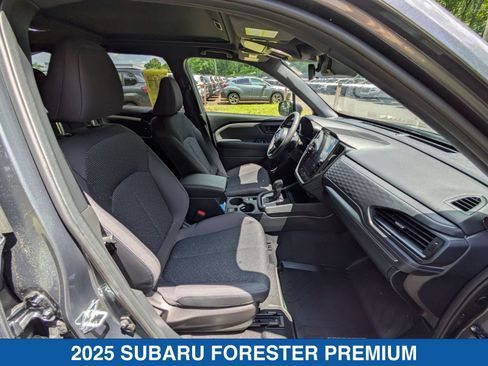 Certified 2025 Subaru Forester Premium AWD/4WD image 36