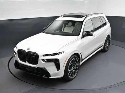 New 2026 BMW X7 M60i image 31