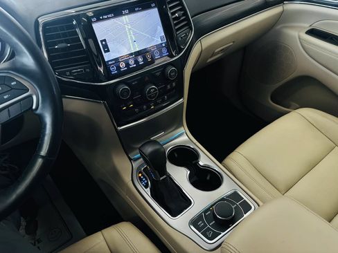 Used 2020 Jeep Grand Cherokee Limited AWD/4WD image 56