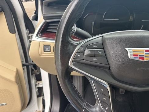Used 2019 Cadillac XT5 Luxury AWD/4WD image 17