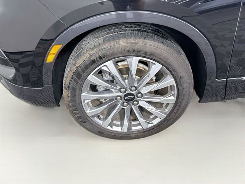 Used 2024 Chevrolet Blazer Premier AWD/4WD image 24