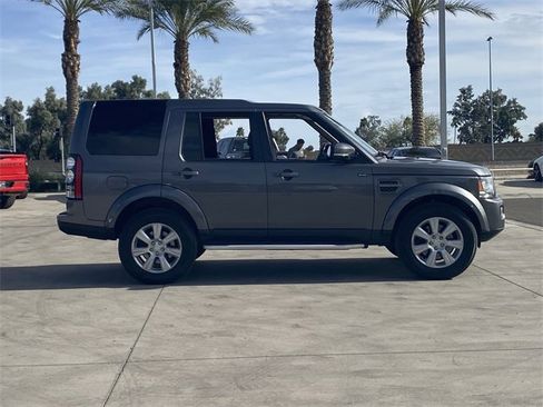 Used 2016 Land Rover LR4 HSE Silver Edition image 26