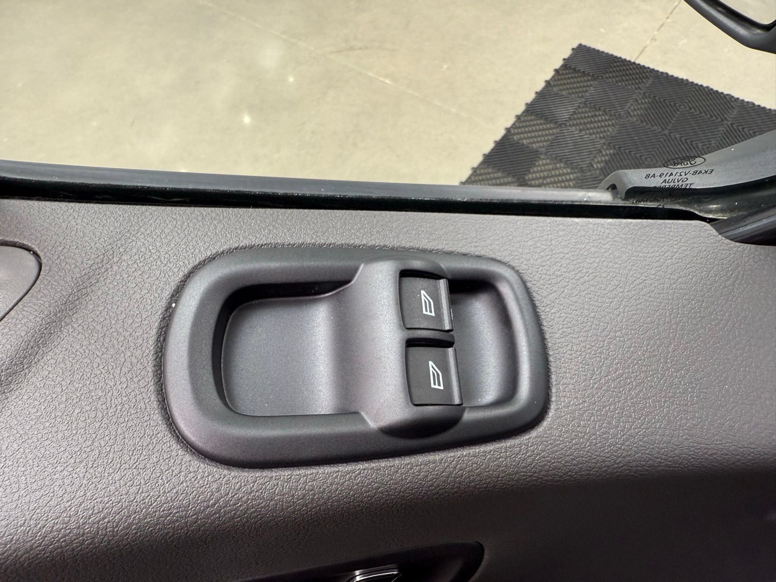 Used 2025 Ford Transit 250 Low Roof w/ Load Area Protection Package RWD image 18