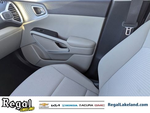 Used 2020 Kia Soul LX image 13