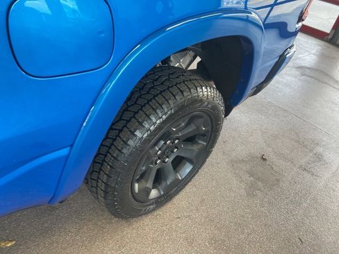 New 2026 RAM 1500 4x4 Crew Cab image 8