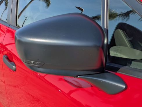 Certified 2025 Subaru Crosstrek 2.0i image 12