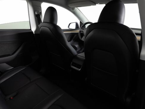 Used 2023 Tesla Model Y Long Range AWD/4WD image 22