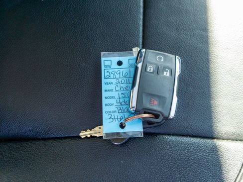 Used 2016 Chevrolet Silverado 1500 LTZ Z71 w/ Midnight Edition image 32