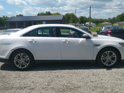 Used 2016 Ford Taurus SEL FWD image 7