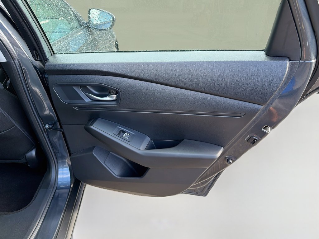 Used 2025 Honda Accord LX image 30