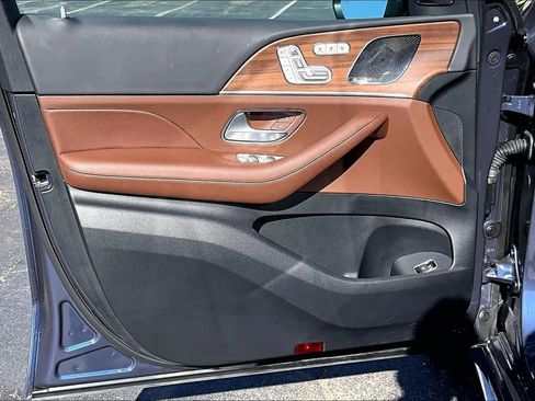 Used 2025 Mercedes-Benz GLE 350 4MATIC image 21