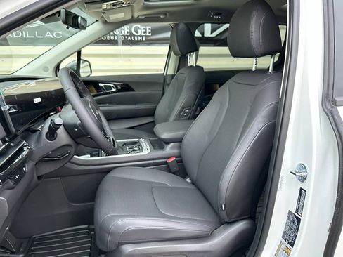 New 2026 Kia Carnival SX Prestige image 10