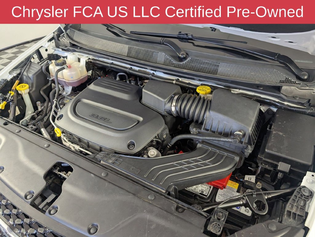 Used 2025 Chrysler Pacifica Select FWD image 38