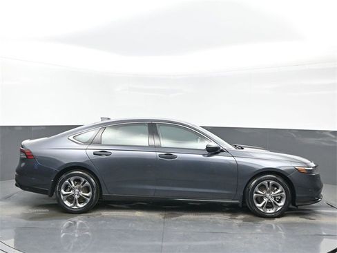 Certified 2023 Honda Accord EX-L image 7