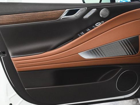 Used 2024 Genesis G80 image 8