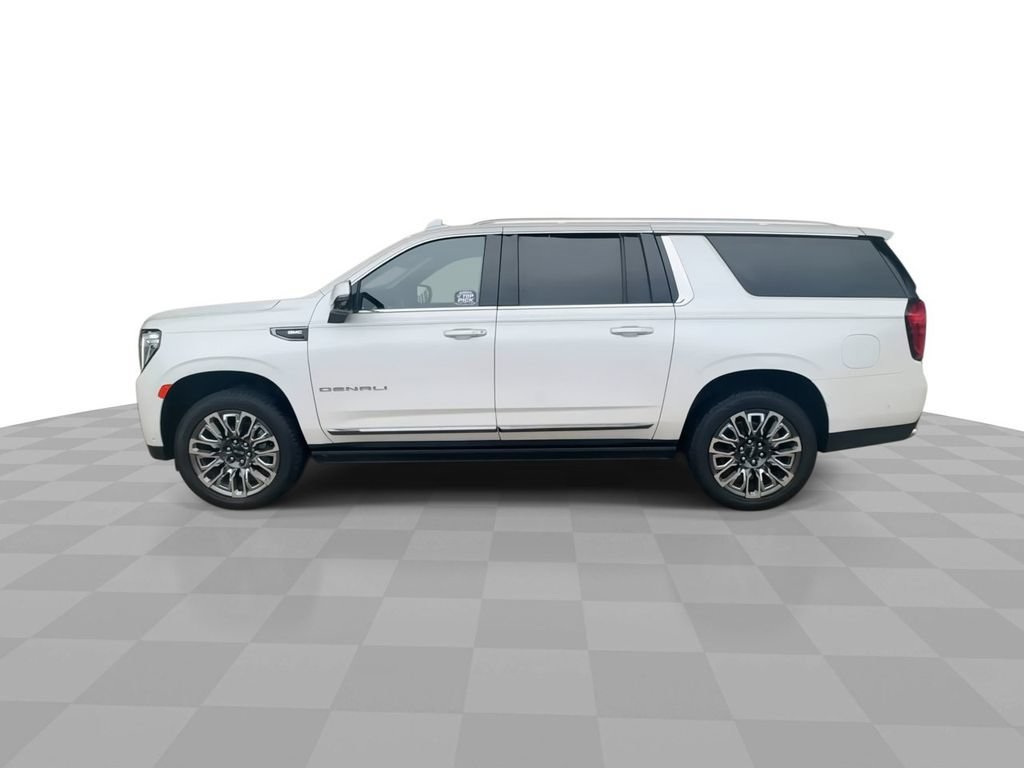 Certified 2023 GMC Yukon XL Denali Ultimate AWD/4WD image 5