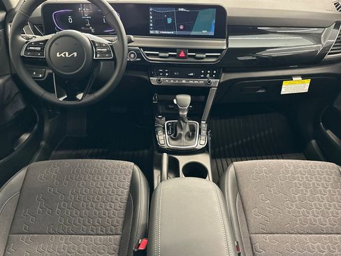 New 2026 Kia Seltos S image 9