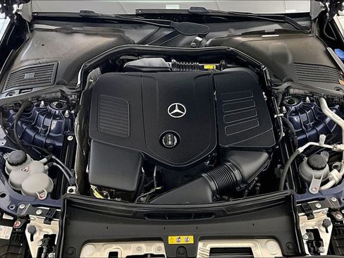 Used 2025 Mercedes-Benz C 300 4MATIC Sedan w/ Exclusive Trim Package image 13