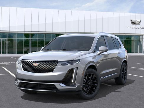 New 2025 Cadillac XT6 Luxury image 30