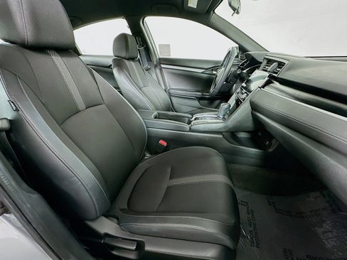 Used 2020 Honda Civic Sport image 8