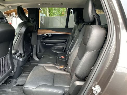 Used 2023 Volvo XC90 B6 Plus w/ Protection Package AWD/4WD image 17