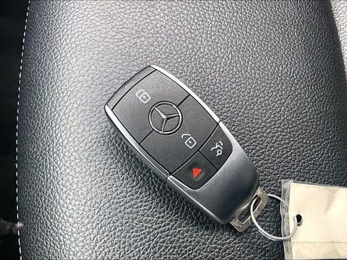 Used 2015 Mercedes-Benz GLA 250 4MATIC image 35