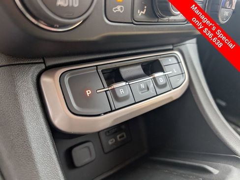 Used 2023 GMC Acadia Denali w/ Denali Ultimate Package AWD/4WD image 22