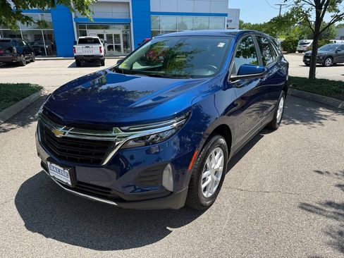 Used 2022 Chevrolet Equinox LT AWD/4WD image 9