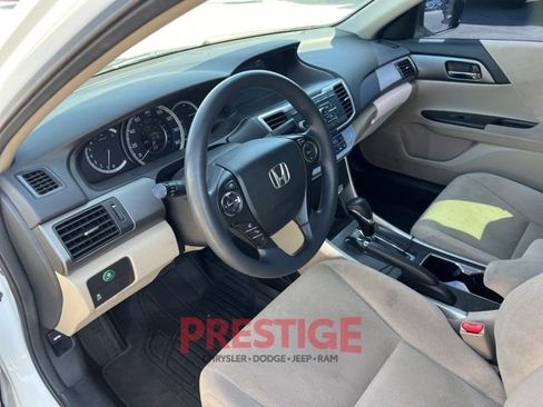 Used 2013 Honda Accord LX image 23