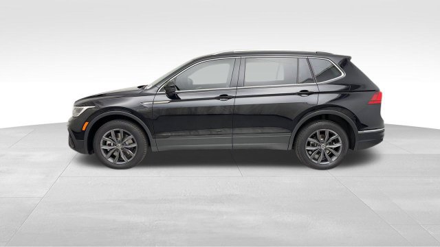 Used 2024 Volkswagen Tiguan SE AWD/4WD image 5