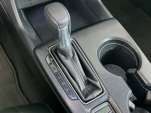 Used 2024 Honda Civic EX-L image 24