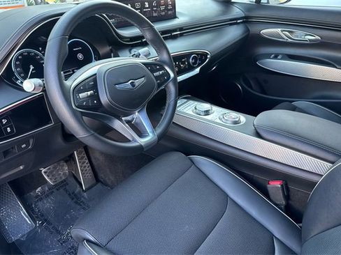 Used 2023 Genesis GV70 2.5T w/ Sport Prestige Package image 10