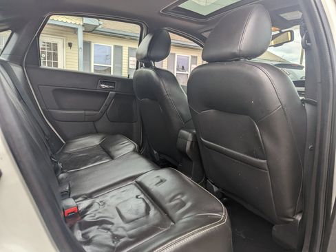 Used 2011 Ford Focus SEL w/ 301A Rapid Spec Order Code FWD image 15