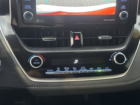 Used 2021 Toyota Corolla SE image 29