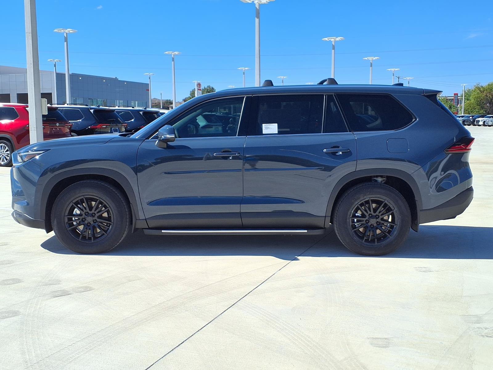 New 2026 Toyota Grand Highlander XLE FWD image 6