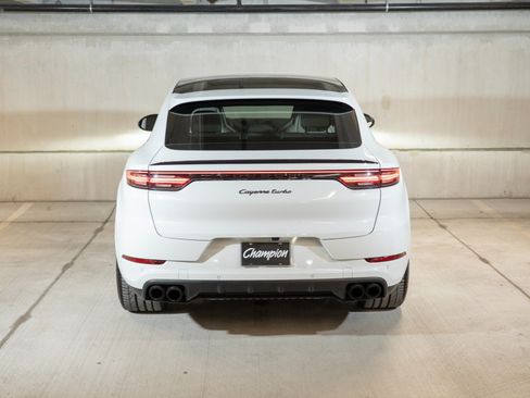 Used 2023 Porsche Cayenne Turbo AWD/4WD image 9
