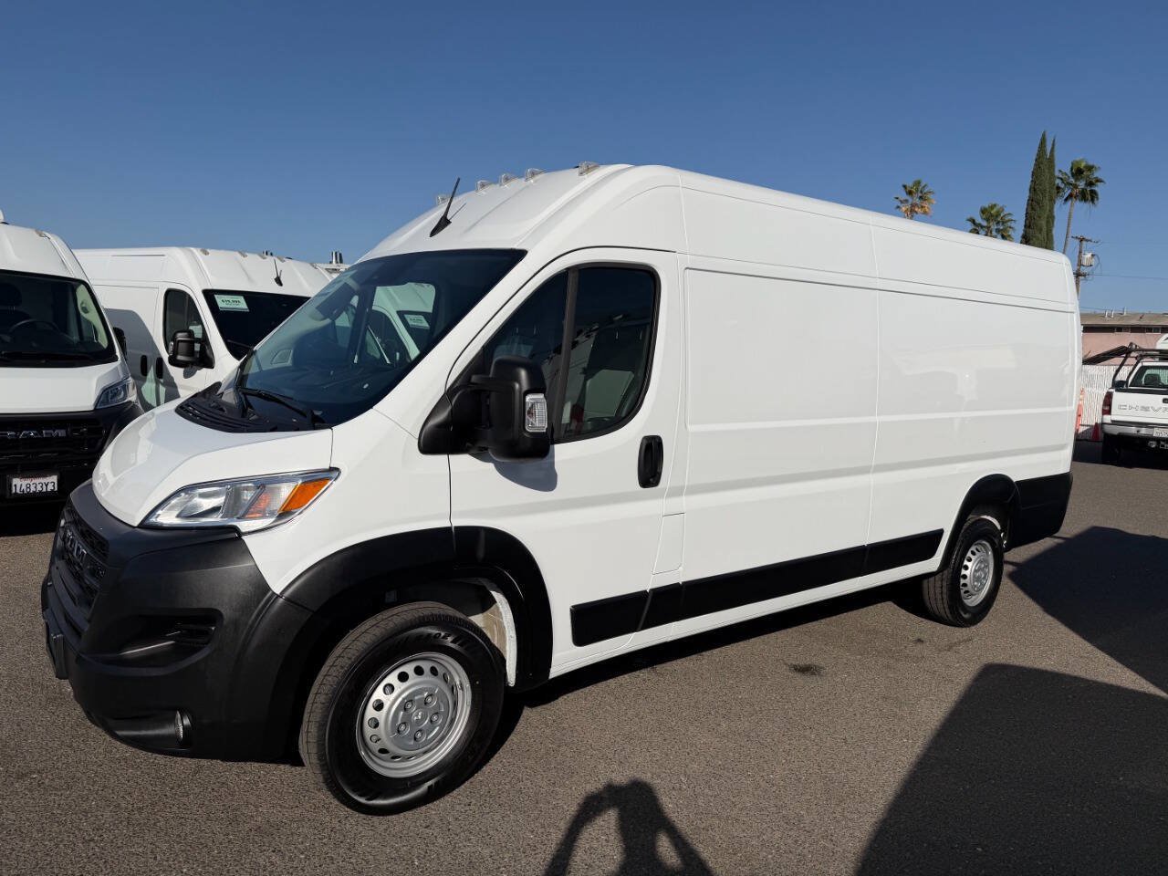Used 2025 RAM ProMaster 3500 w/ Convenience Group FWD image 4