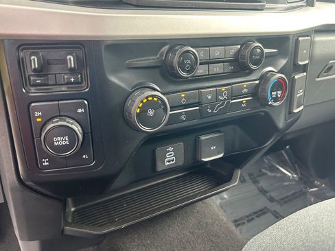 Certified 2024 Ford F250 XLT w/ FX4 Off-Road Package image 41